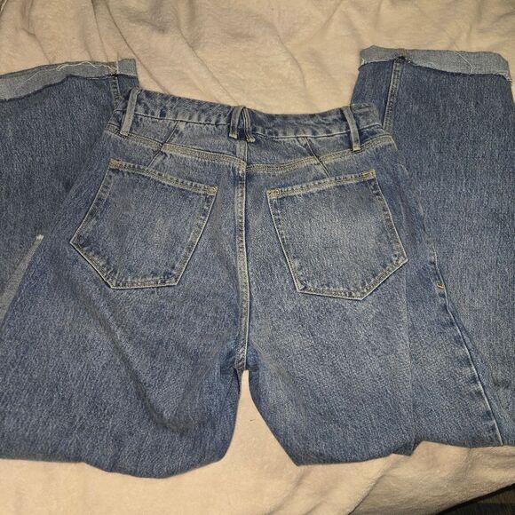 Good American 8/29 Ripped Jeans - Picture 5 of 6